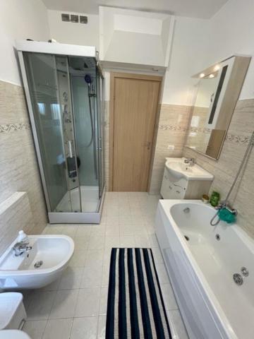 Affitti Brevi Caterina Apartment Seriate Bagian luar foto